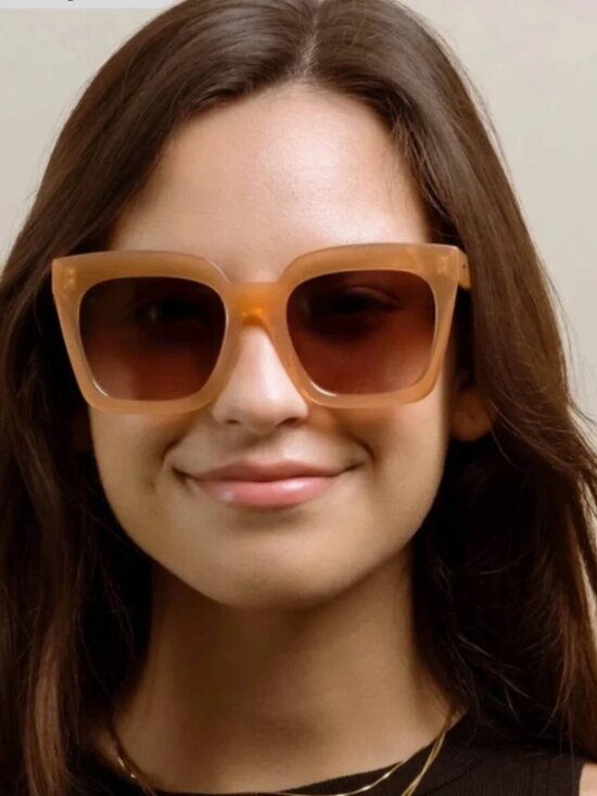 NWT RAEN Vine 54mm Oversize Square Sunglasses Papaya/Violet Gradient